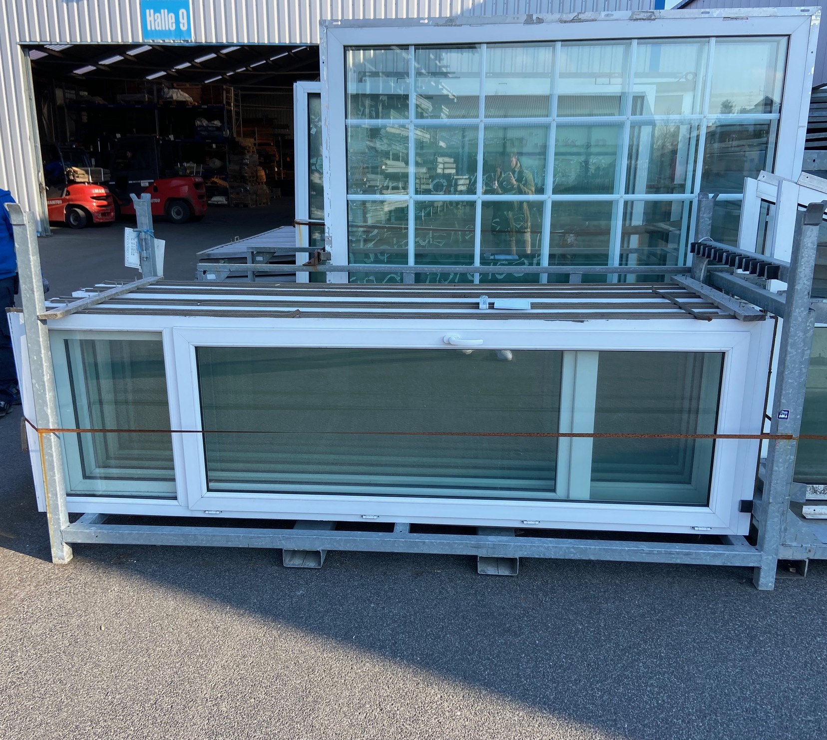 Glaselemt mit Fenster